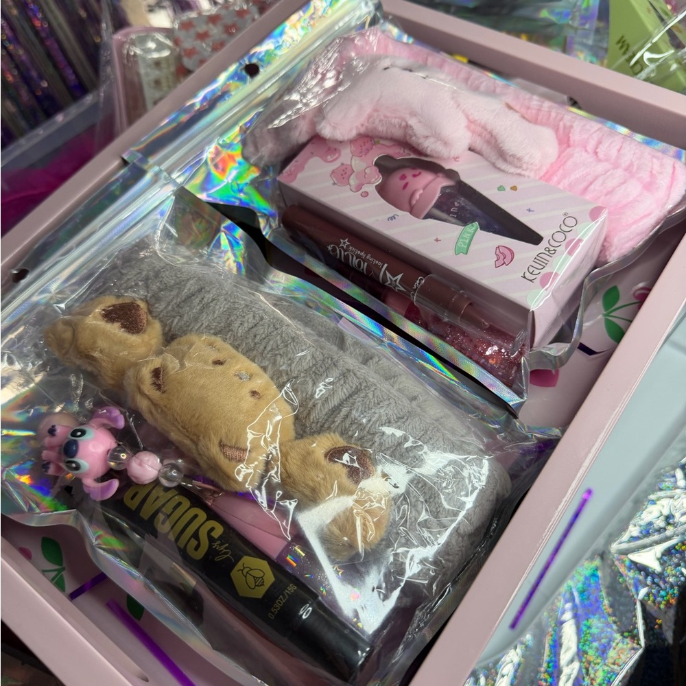 3pcs + Accessory - Picture 2 of 2